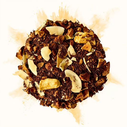 Rooibos en vrac avec morceaux d'ananas et de coco séchés, vu de dessus
